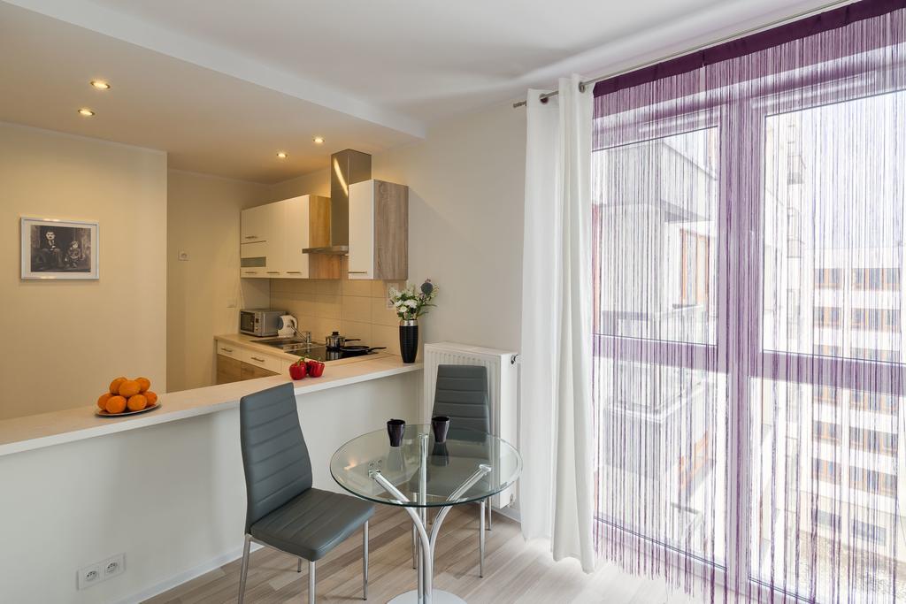 City Aparthotel Ochota Varšava Pokoj fotografie