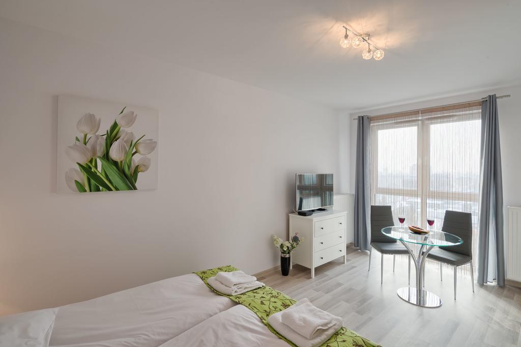 City Aparthotel Ochota Varšava Pokoj fotografie