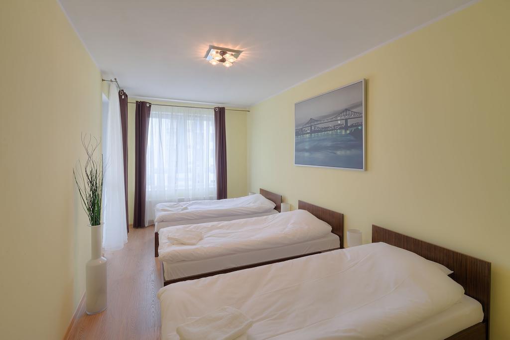 City Aparthotel Ochota Varšava Pokoj fotografie